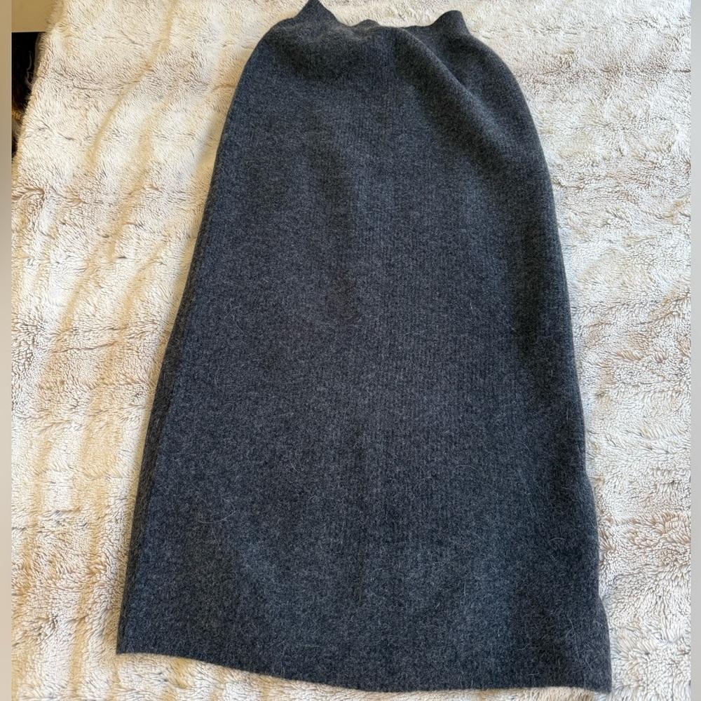 Woolen Gray Skirt with a slit at the back